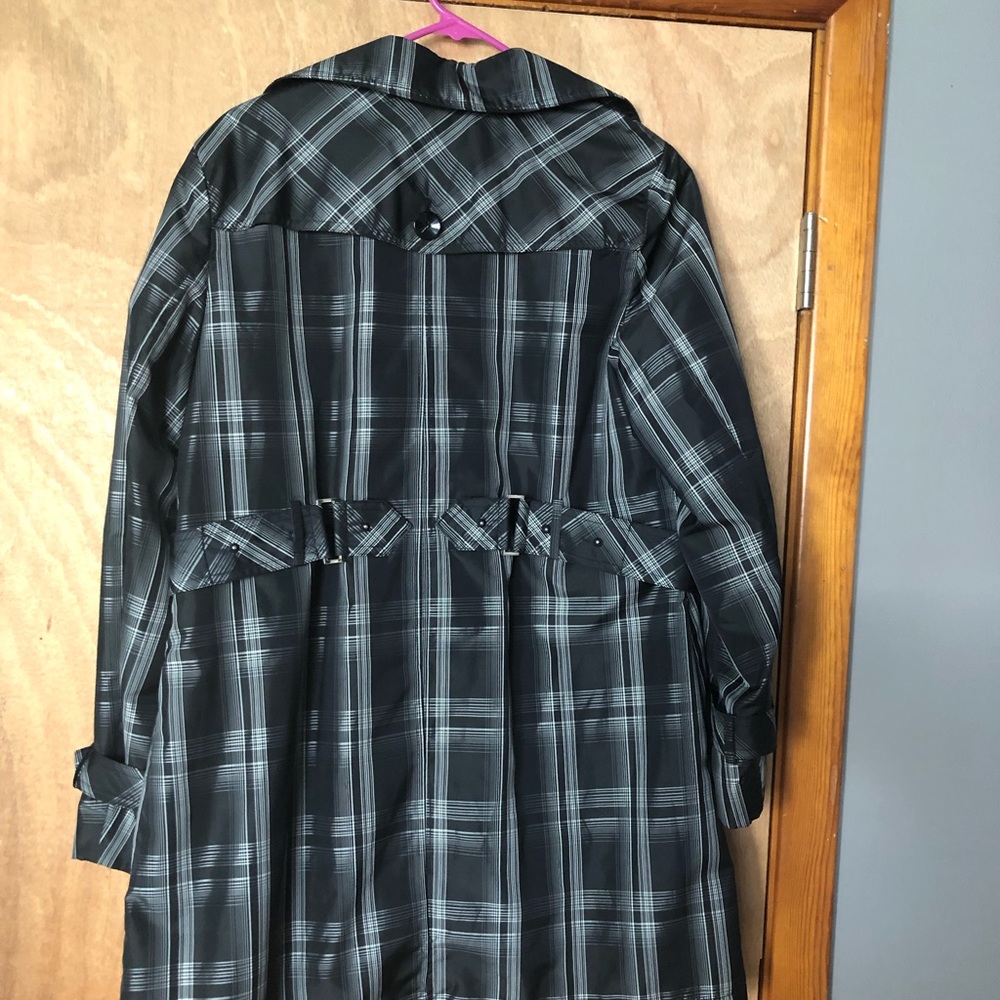 Women’s black and white trench coat